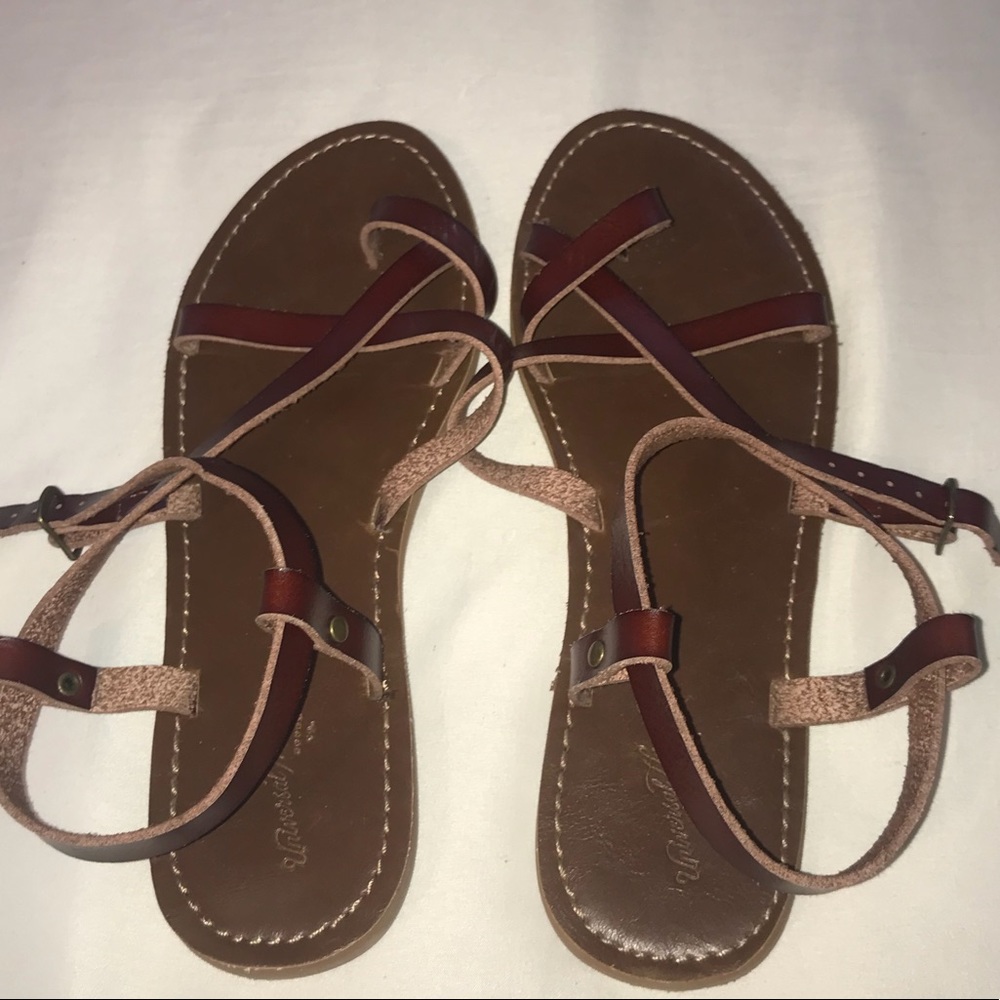 Toe Sandals